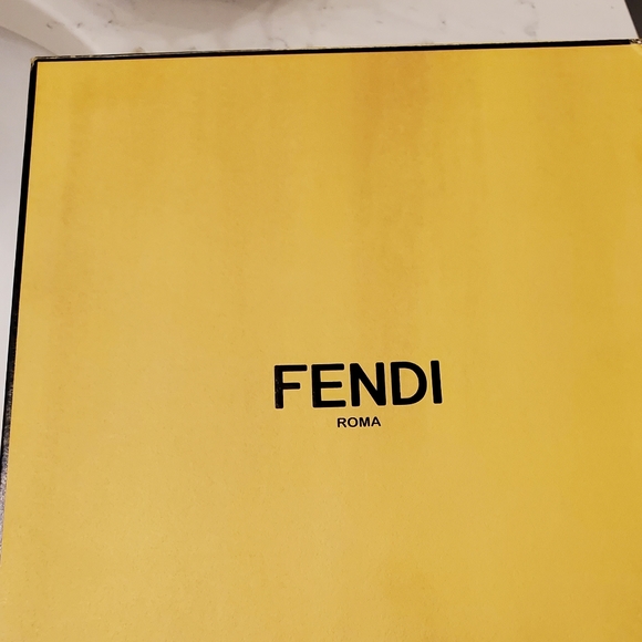 Authentic Fendi Logo Eyeglass Chain - Picture 8 of 11